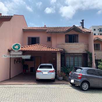 Casa em Cotia, bairro Granja Viana