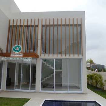 Casa em Carapicuíba, bairro Alphaville Granja Viana