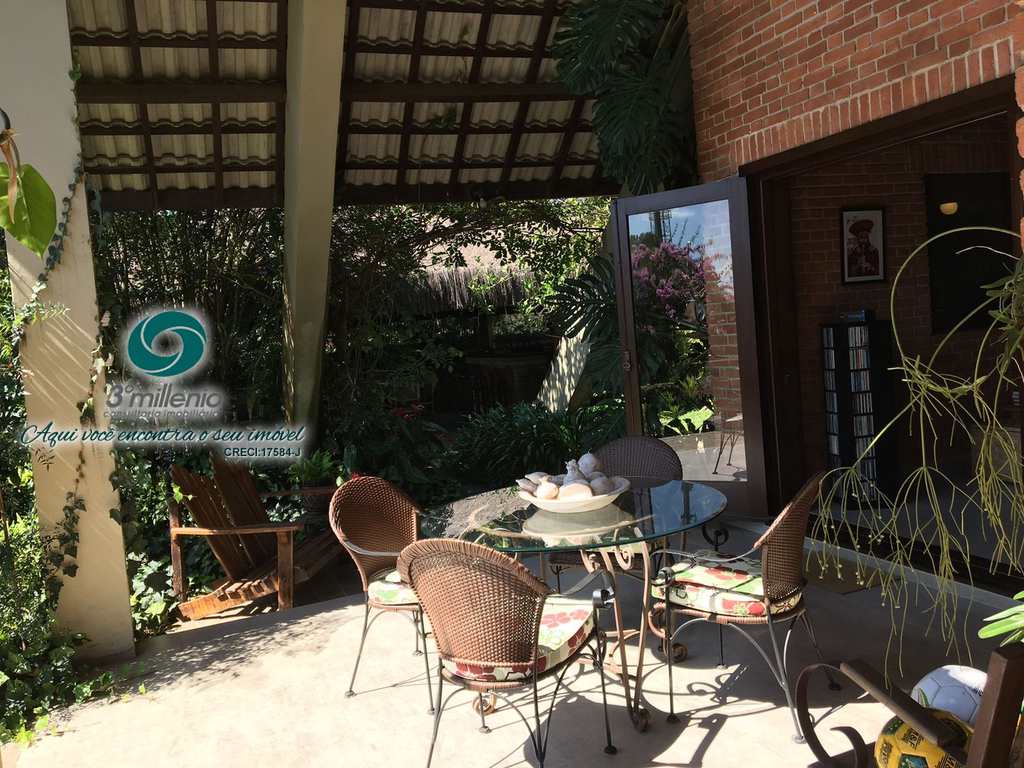 Casa em Cotia, no bairro Parque Dom Henrique