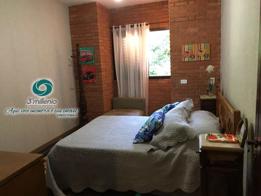 Casa em Cotia, no bairro Parque Dom Henrique