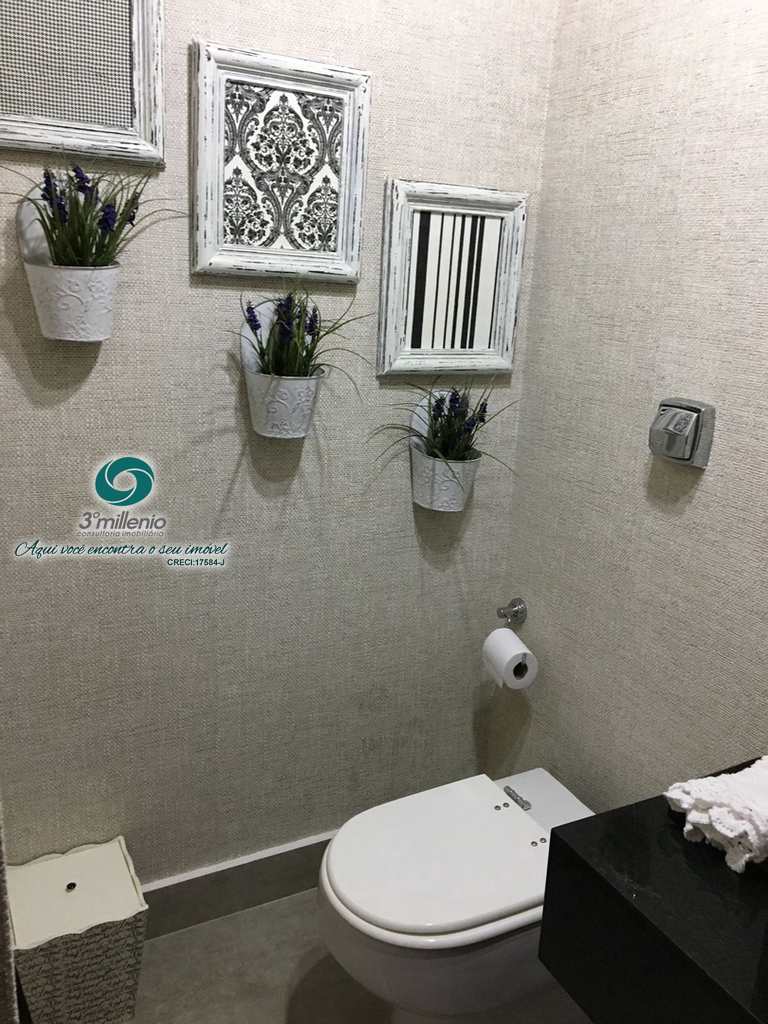 Casa em Cotia, no bairro Parque Dom Henrique