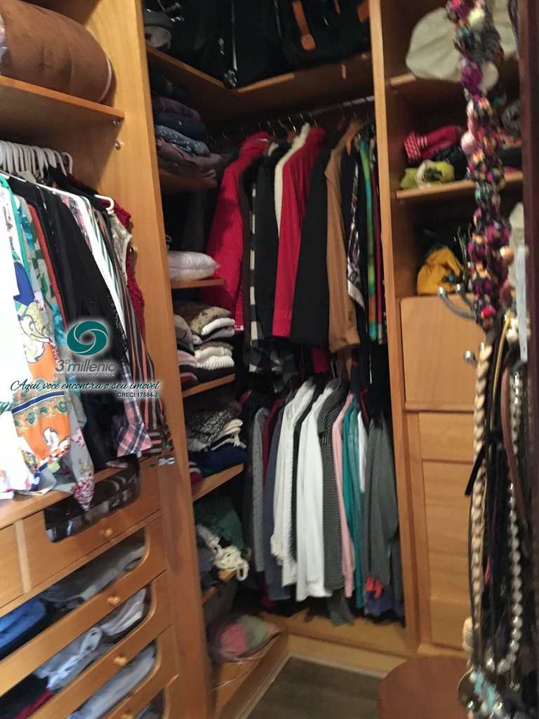 Casa em Cotia, no bairro Parque Dom Henrique