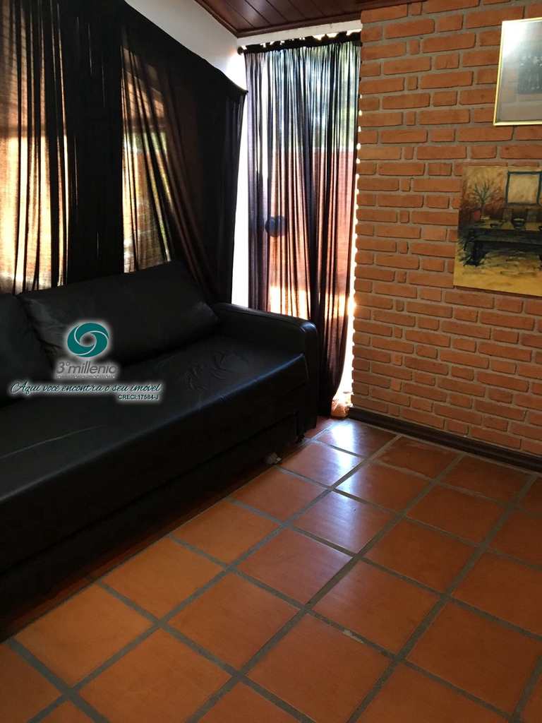 Casa em Cotia, no bairro Parque Dom Henrique