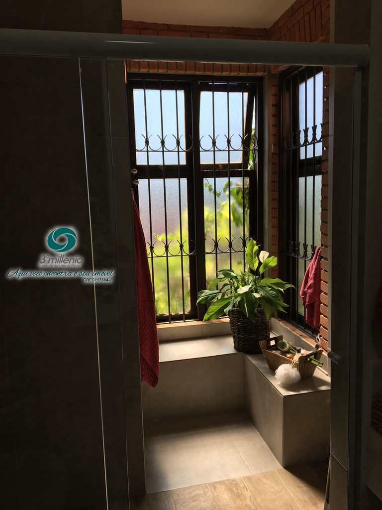 Casa em Cotia, no bairro Parque Dom Henrique