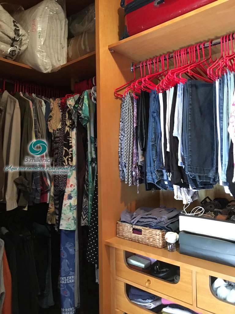 Casa em Cotia, no bairro Parque Dom Henrique