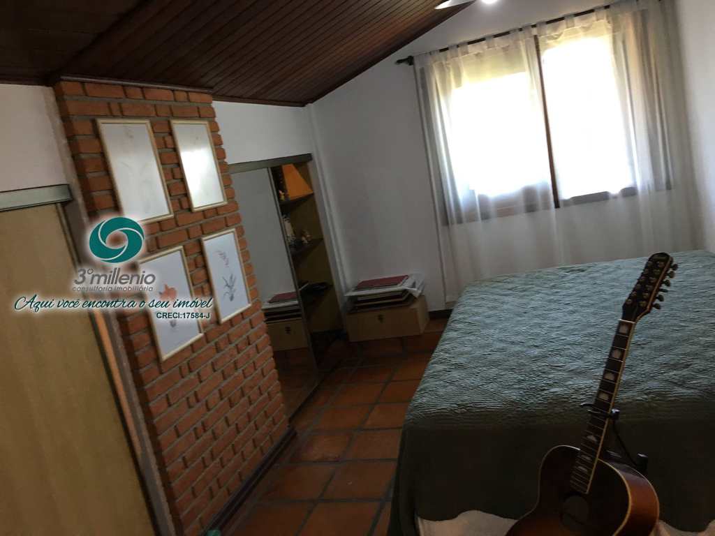 Casa em Cotia, no bairro Parque Dom Henrique