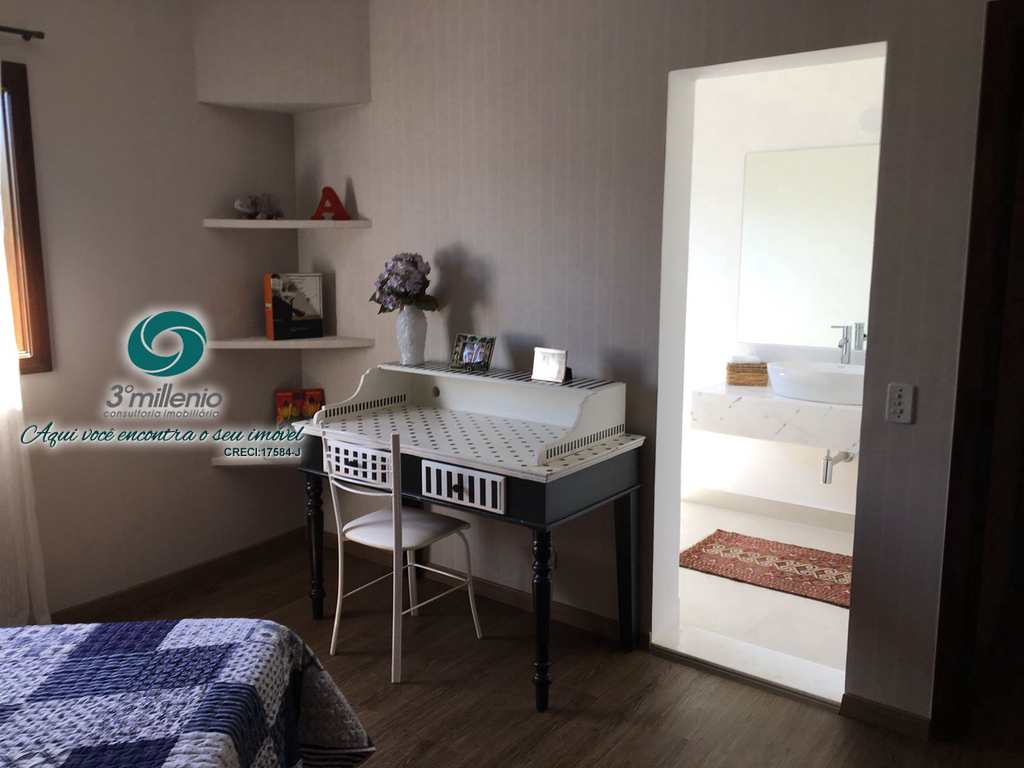 Casa em Cotia, no bairro Parque Dom Henrique