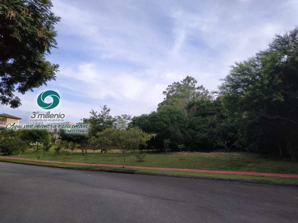 Terreno em Jandira, no bairro Reserva Santa Maria