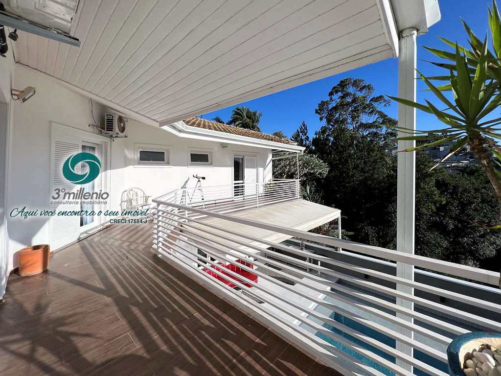 Casa em Cotia, no bairro São Paulo II