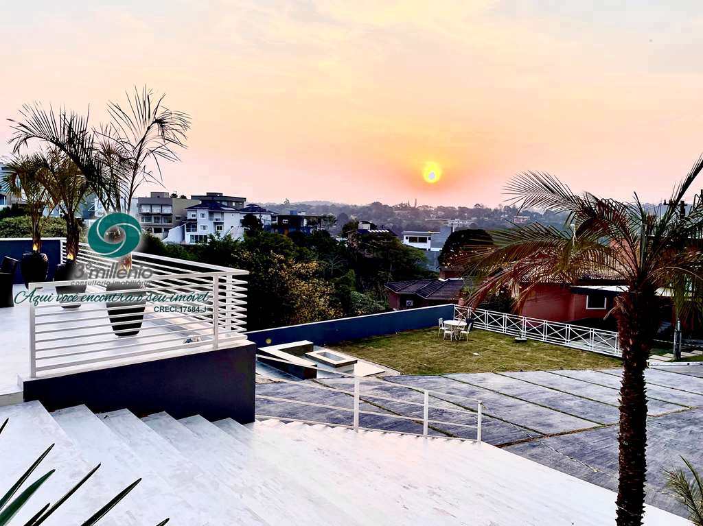 Casa em Cotia, no bairro São Paulo II