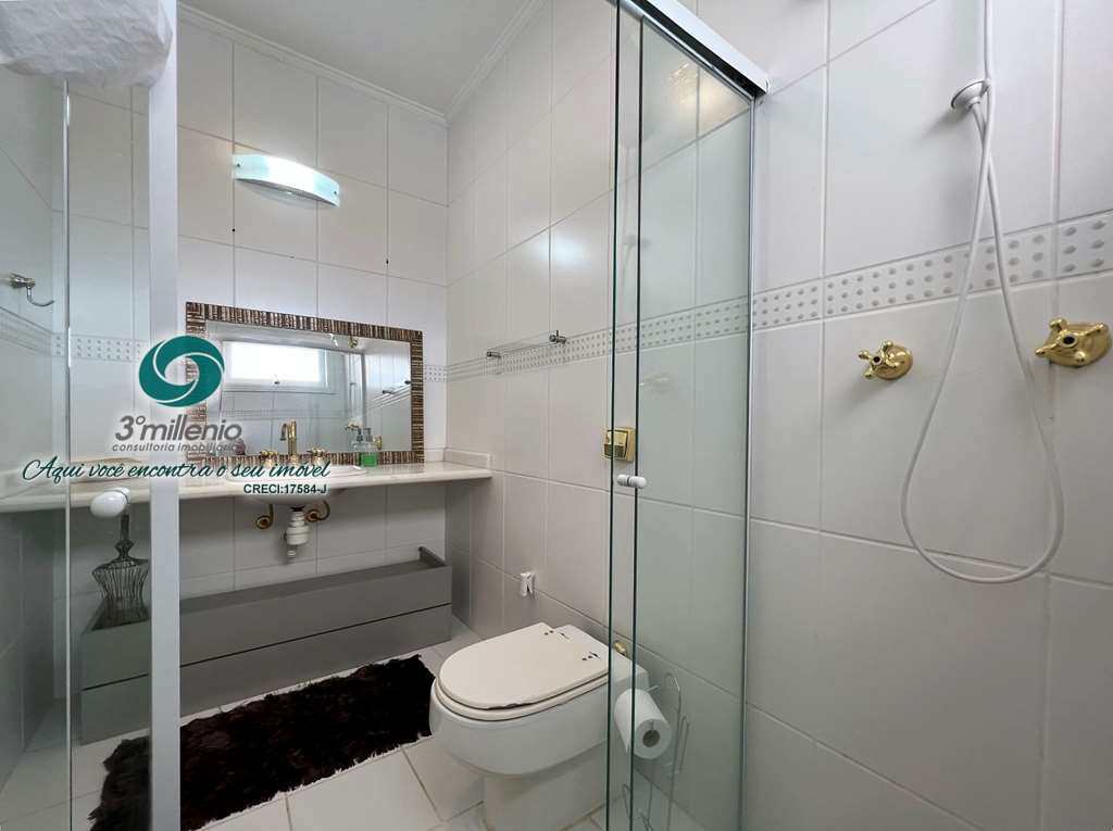 Casa em Cotia, no bairro São Paulo II