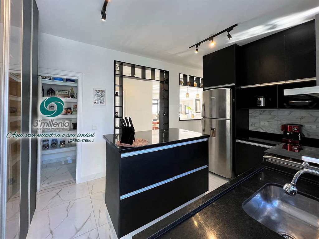 Casa em Cotia, no bairro São Paulo II