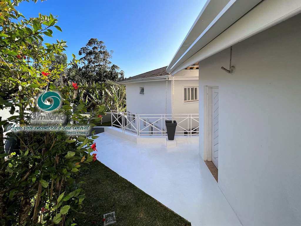 Casa em Cotia, no bairro São Paulo II