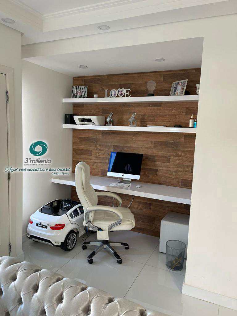 Casa em Cotia, no bairro Bosque do Vianna