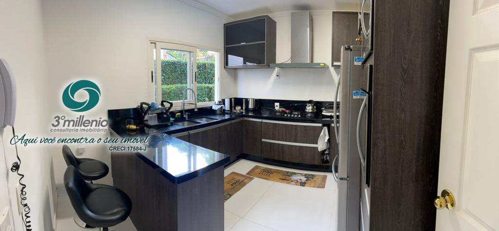 Casa em Cotia, no bairro Bosque do Vianna