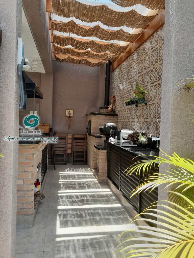 Casa em Jandira, no bairro Nova Higienópolis