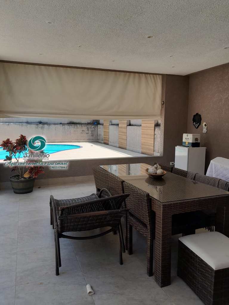 Casa em Jandira, no bairro Nova Higienópolis