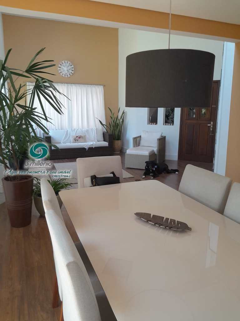 Casa em Jandira, no bairro Nova Higienópolis