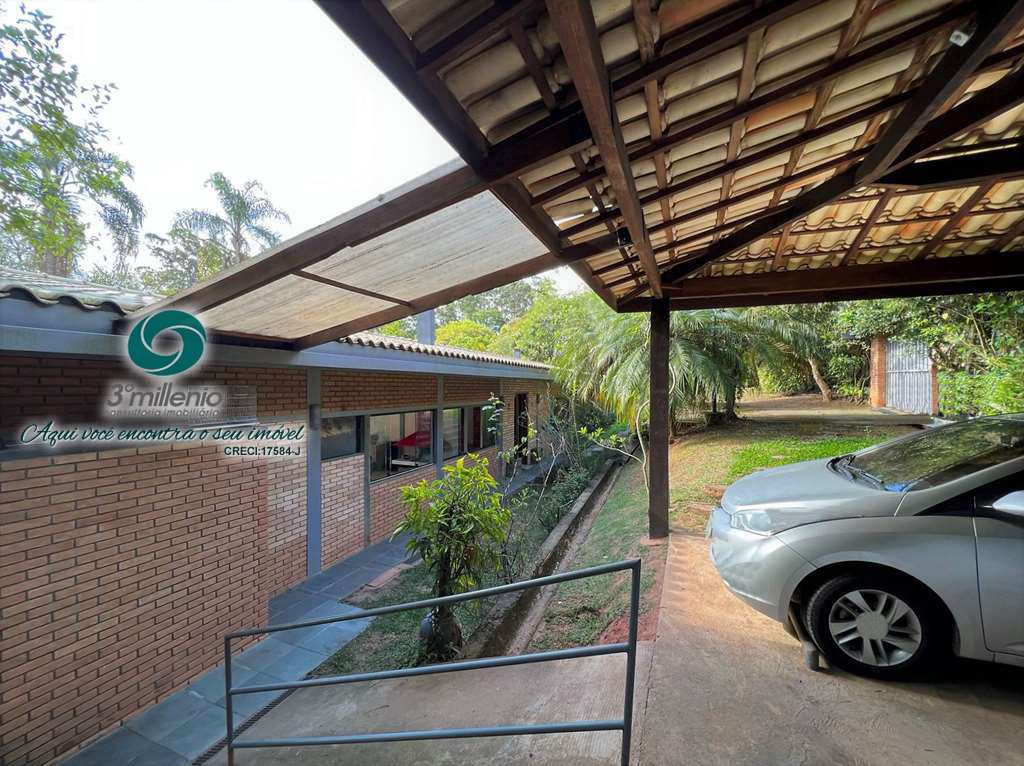 Casa em Jandira, no bairro Chácaras do Peroba