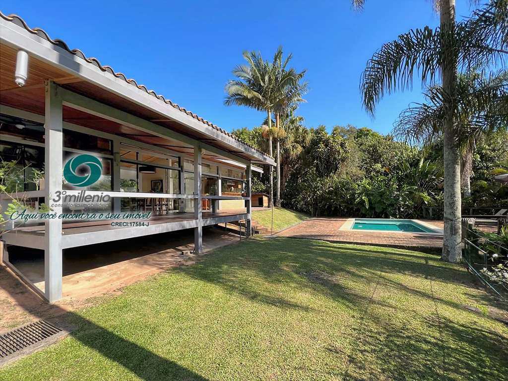 Casa em Jandira, no bairro Chácaras do Peroba