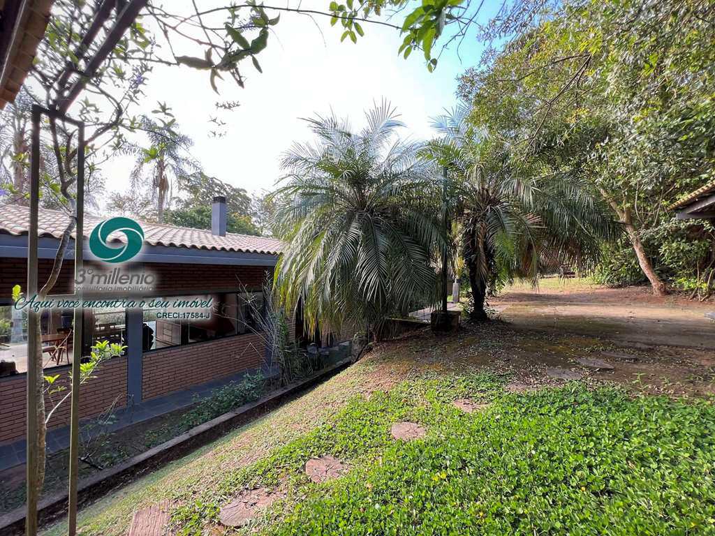 Casa em Jandira, no bairro Chácaras do Peroba