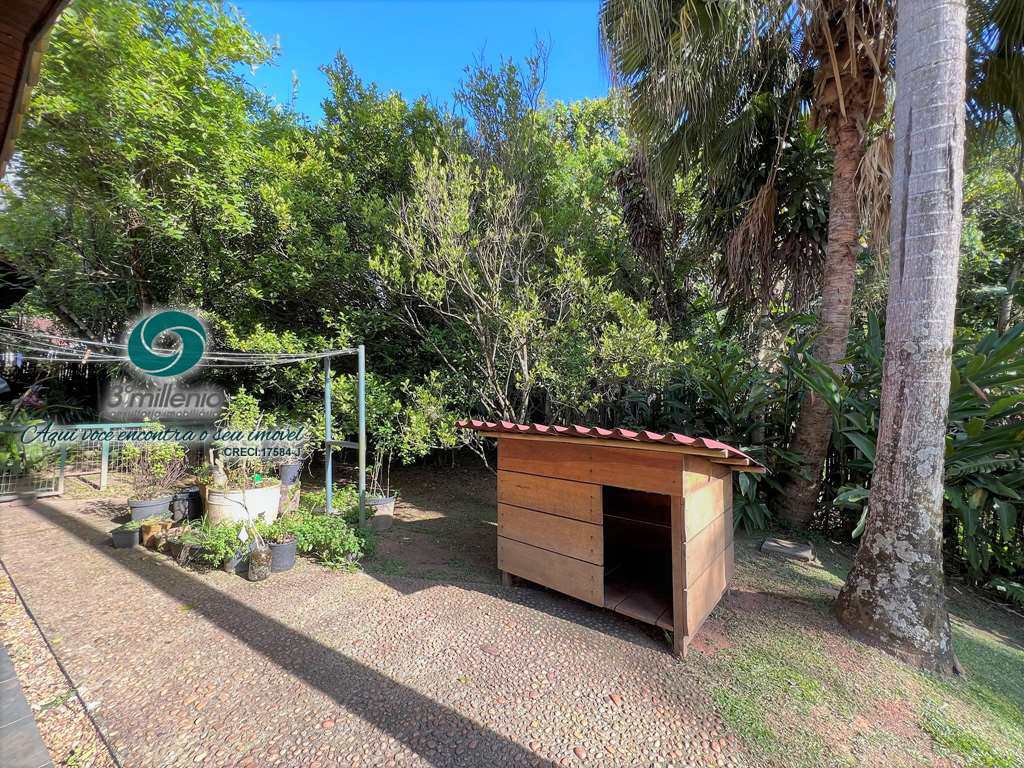 Casa em Jandira, no bairro Chácaras do Peroba