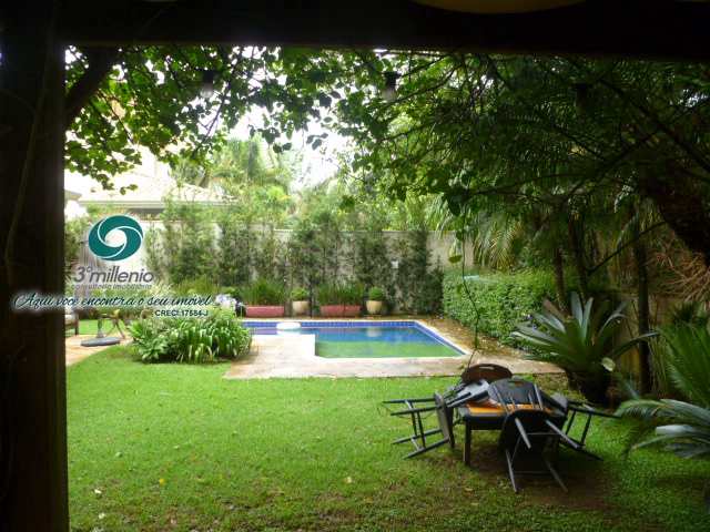 Casa em Cotia, no bairro Bosque do Vianna