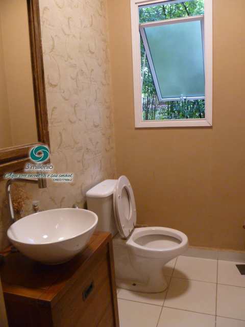 Casa em Cotia, no bairro Bosque do Vianna