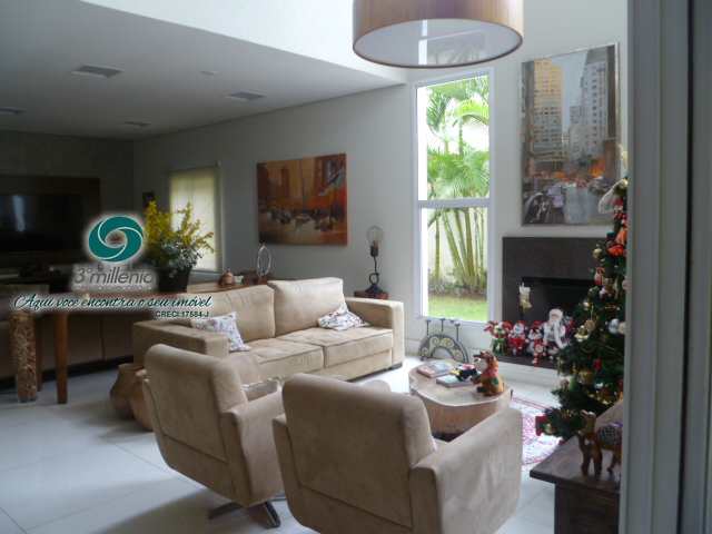 Casa em Cotia, no bairro Bosque do Vianna