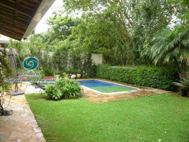 Casa em Cotia, no bairro Bosque do Vianna