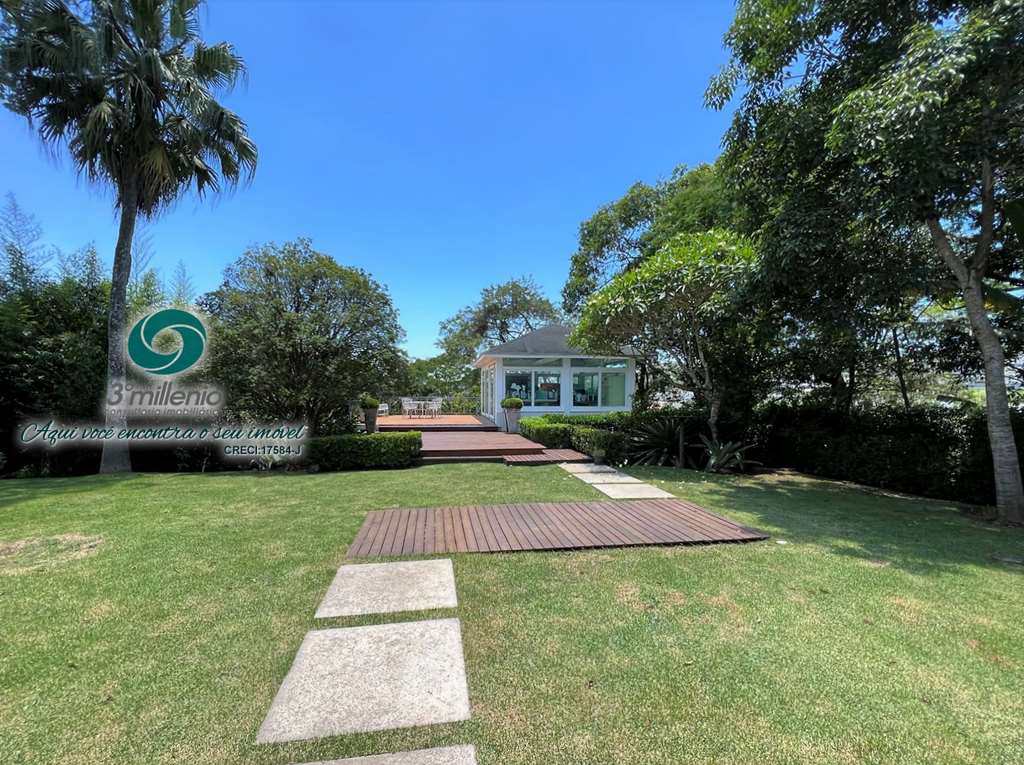 Casa em Jandira, no bairro Altos de São Fernando