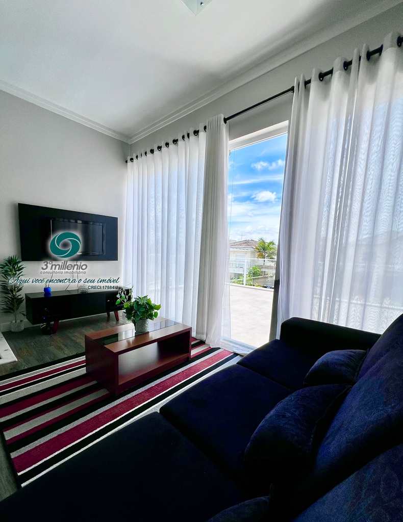 Casa em Cotia, no bairro Jardim Colibri