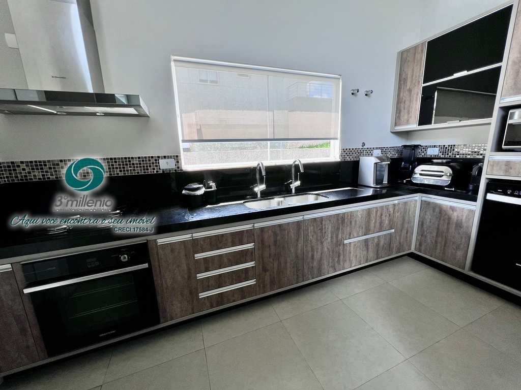 Casa em Cotia, no bairro Jardim Colibri