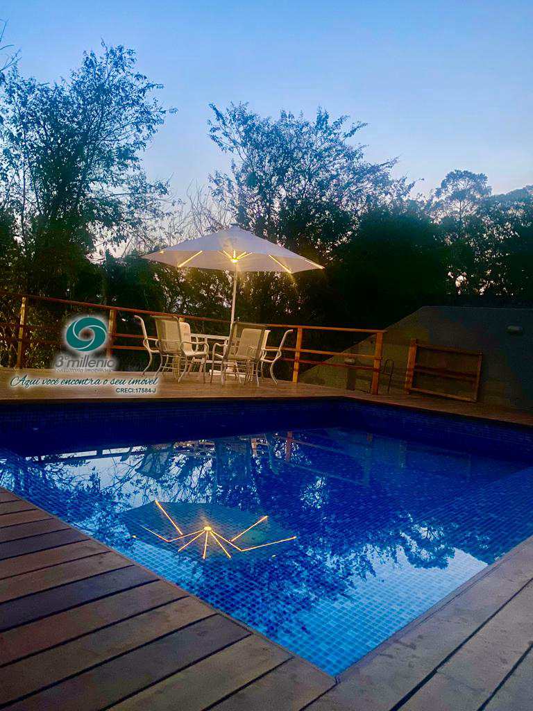Casa em Cotia, no bairro Jardim Colibri