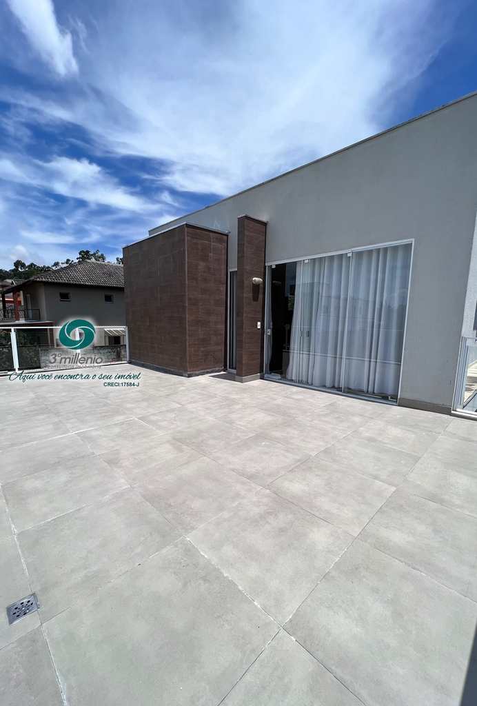 Casa em Cotia, no bairro Jardim Colibri
