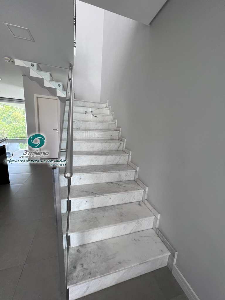 Casa em Cotia, no bairro Jardim Colibri