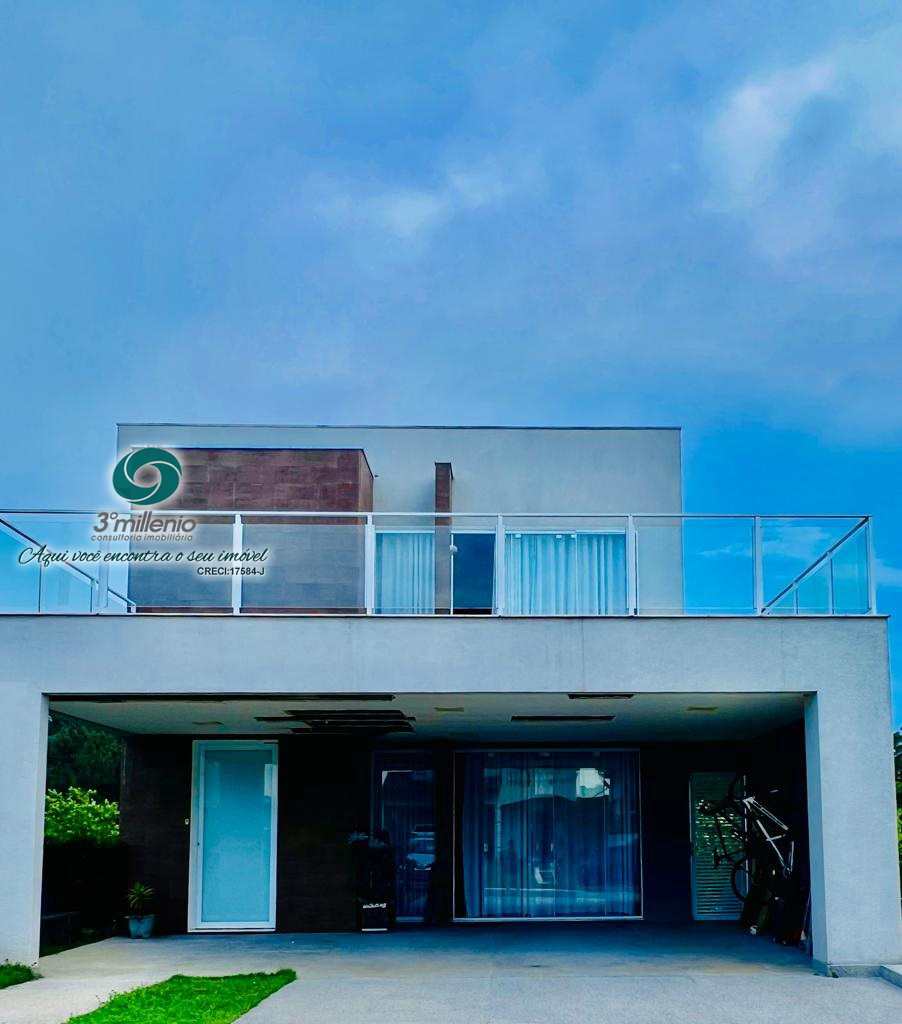 Casa em Cotia, no bairro Jardim Colibri