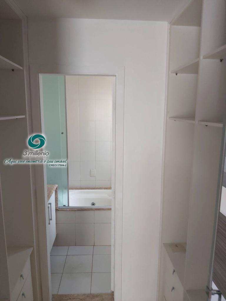 Casa em Cotia, no bairro Jardim Passárgada I