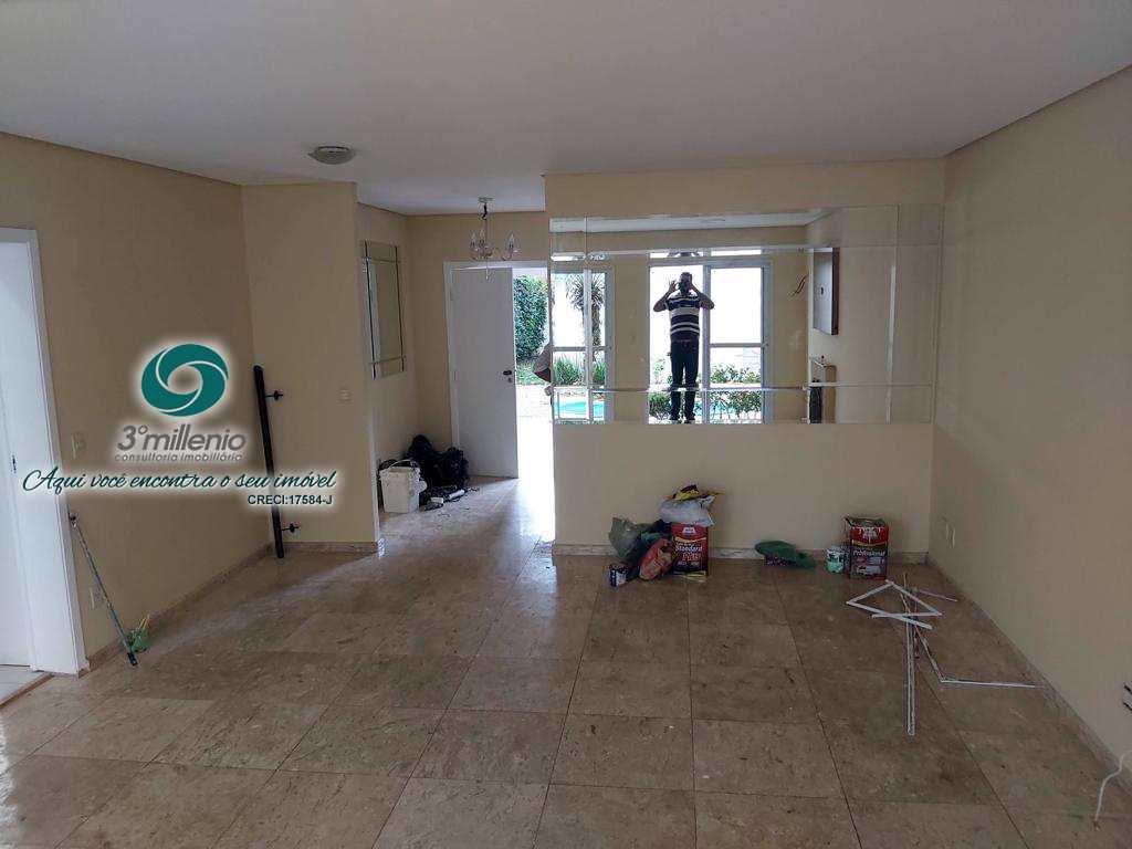 Casa em Cotia, no bairro Jardim Passárgada I