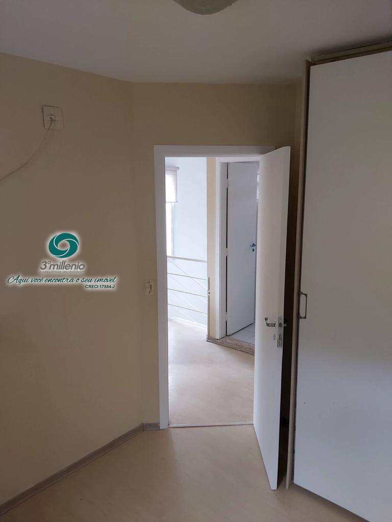 Casa em Cotia, no bairro Jardim Passárgada I