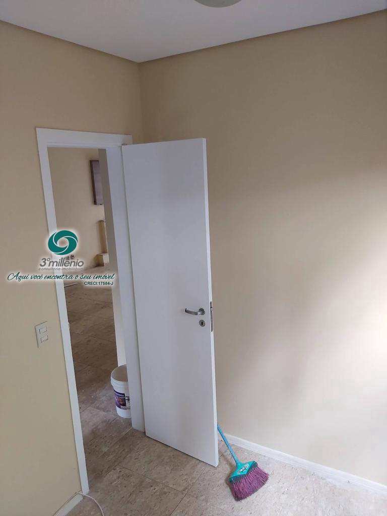 Casa em Cotia, no bairro Jardim Passárgada I