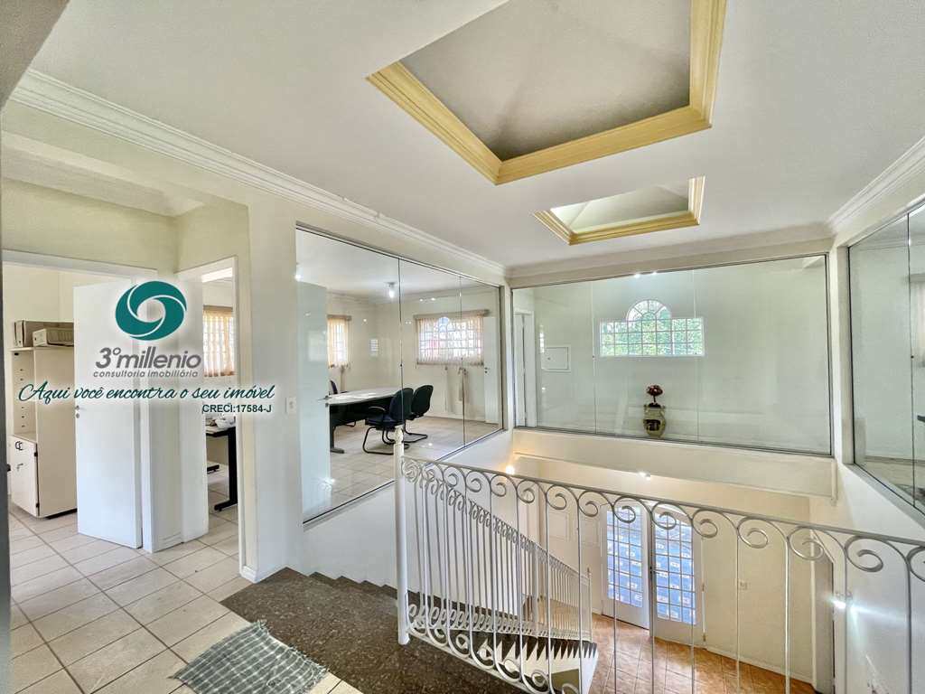 Casa Comercial em Cotia, no bairro Granja Viana II