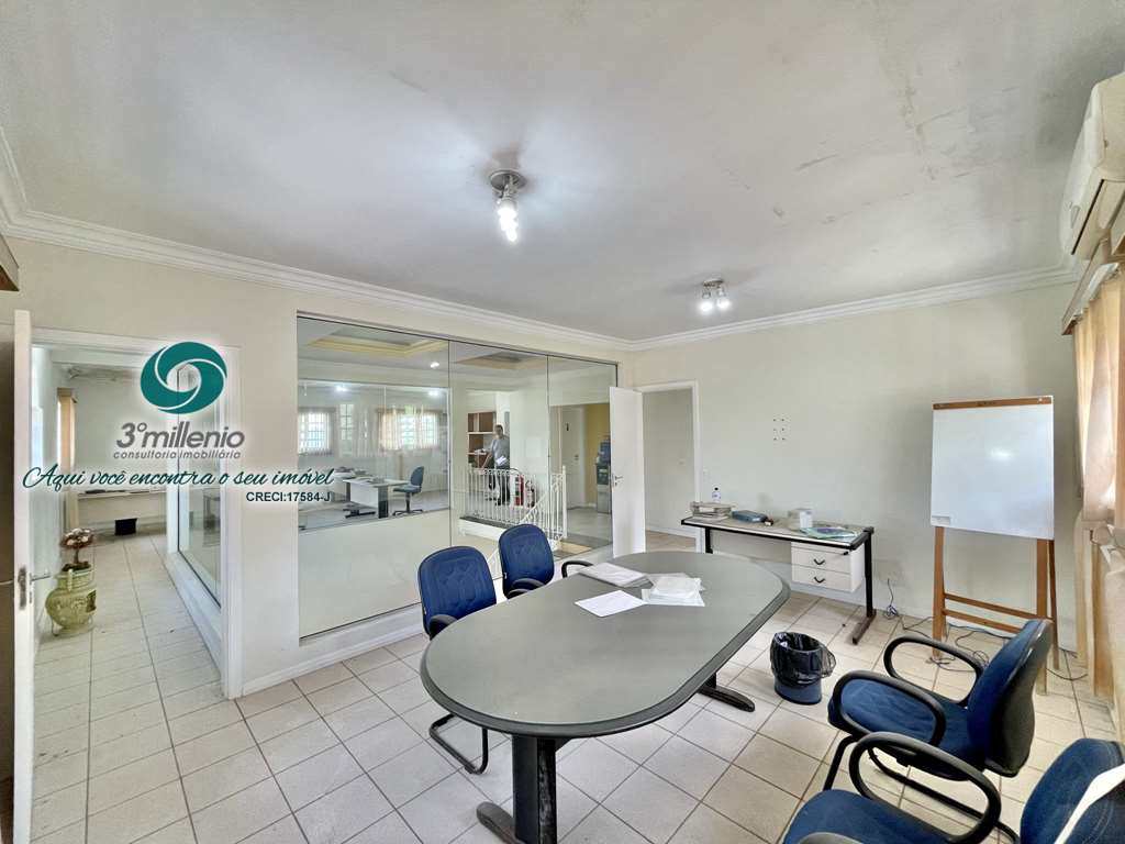 Casa Comercial em Cotia, no bairro Granja Viana II