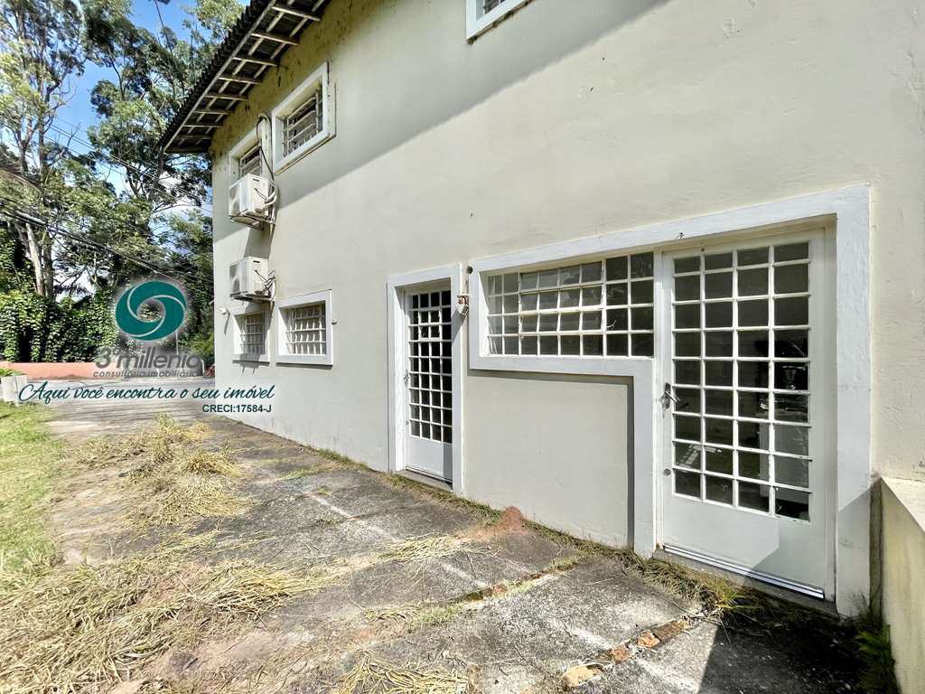 Casa Comercial em Cotia, no bairro Granja Viana II