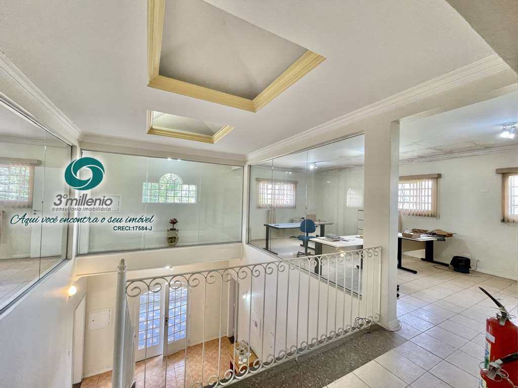 Casa Comercial em Cotia, no bairro Granja Viana II