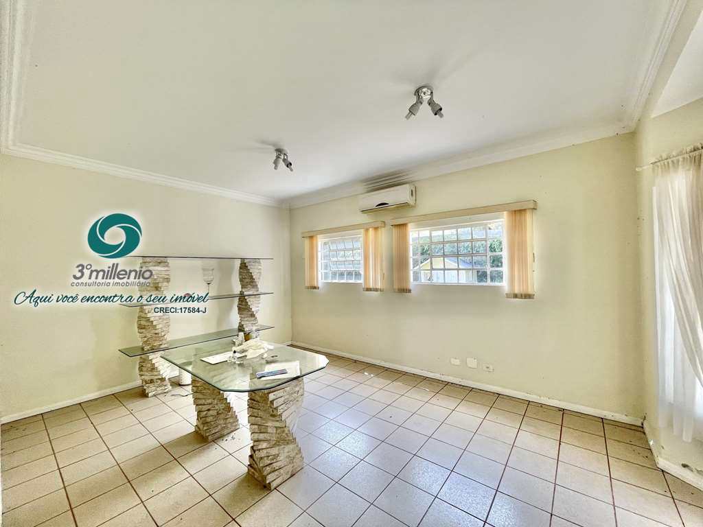 Casa Comercial em Cotia, no bairro Granja Viana II