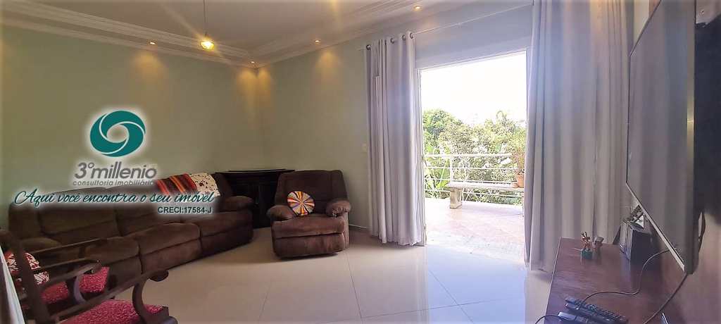 Casa em Cotia, no bairro Vila Hortência