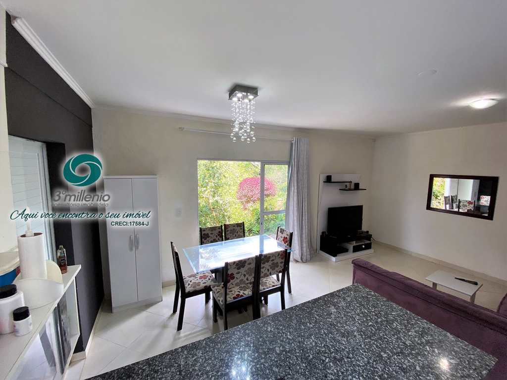 Casa em Cotia, no bairro Vila Hortência