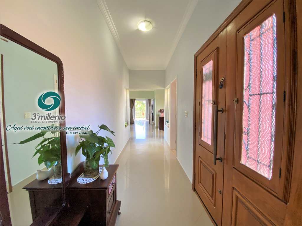 Casa em Cotia, no bairro Vila Hortência