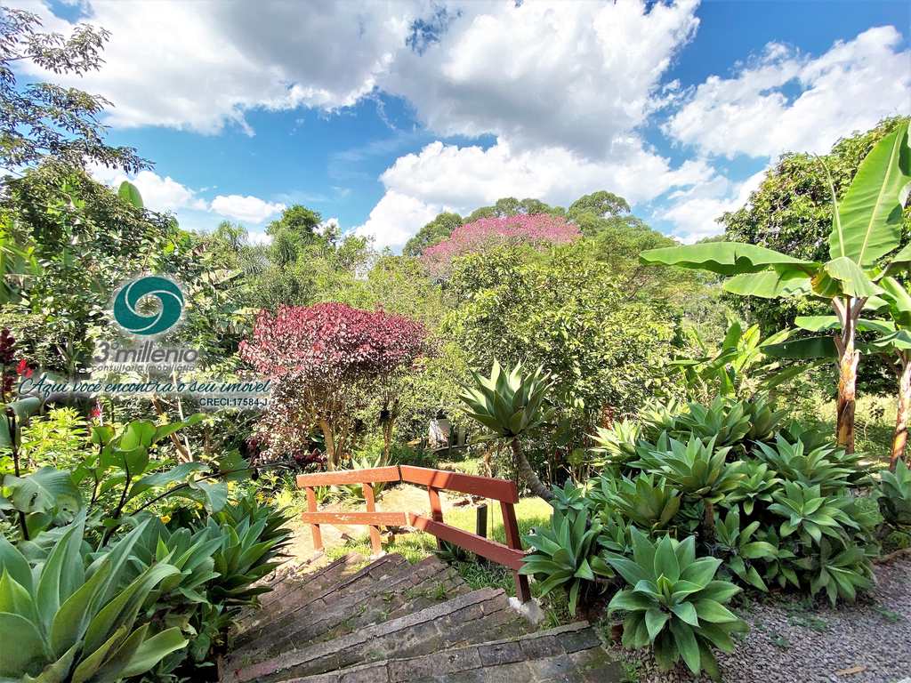 Casa em Cotia, no bairro Vila Hortência